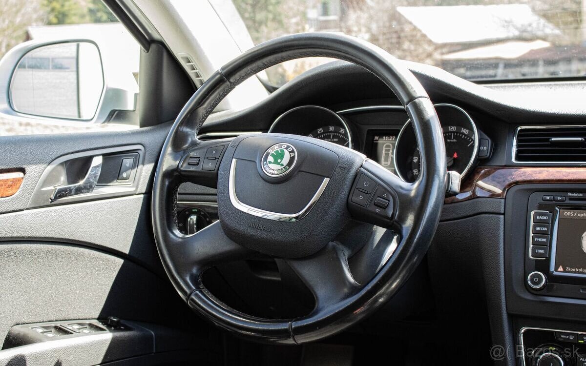 Škoda Superb Combi 2.0 TDI 2011 - 13
