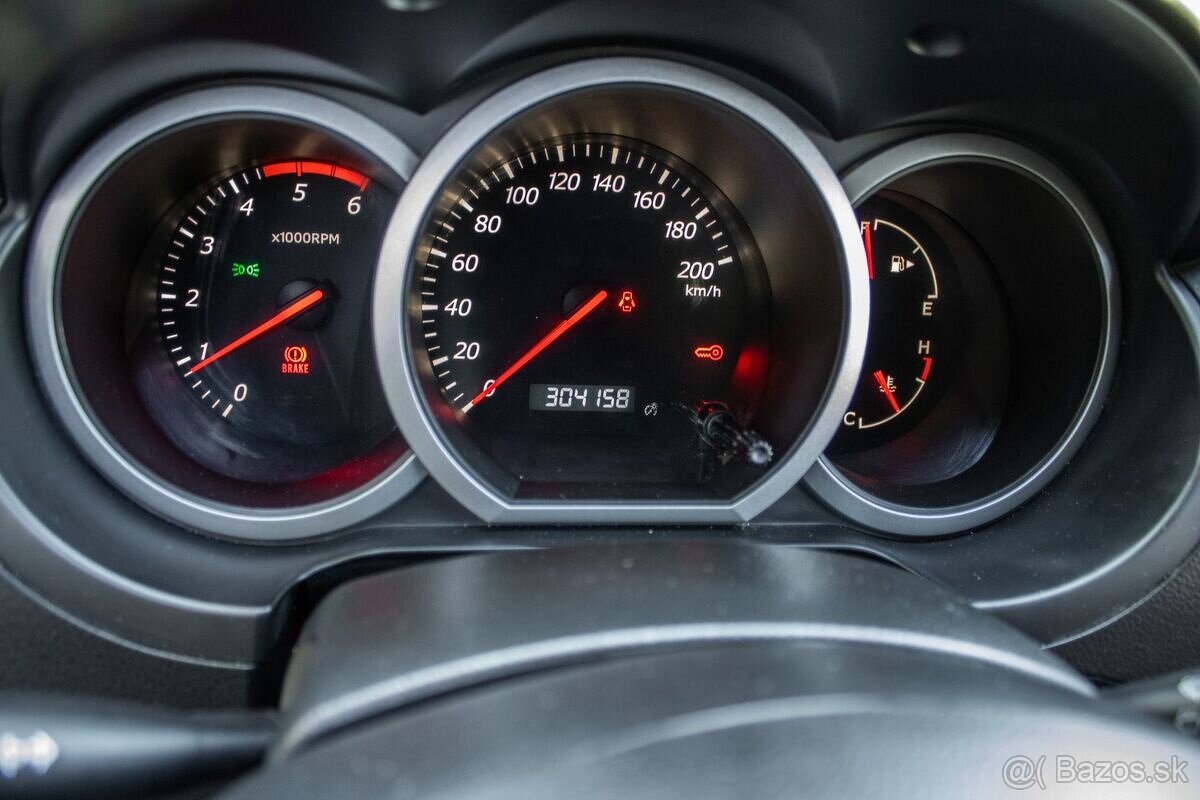 Suzuki Grand Vitara 1.9DDiS - 13