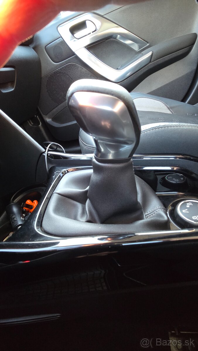 Peugeot 2008 1.6 BLUE HDI - 13