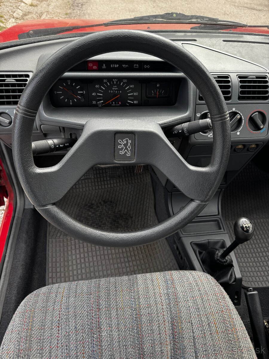 PEUGEOT 205 - 13