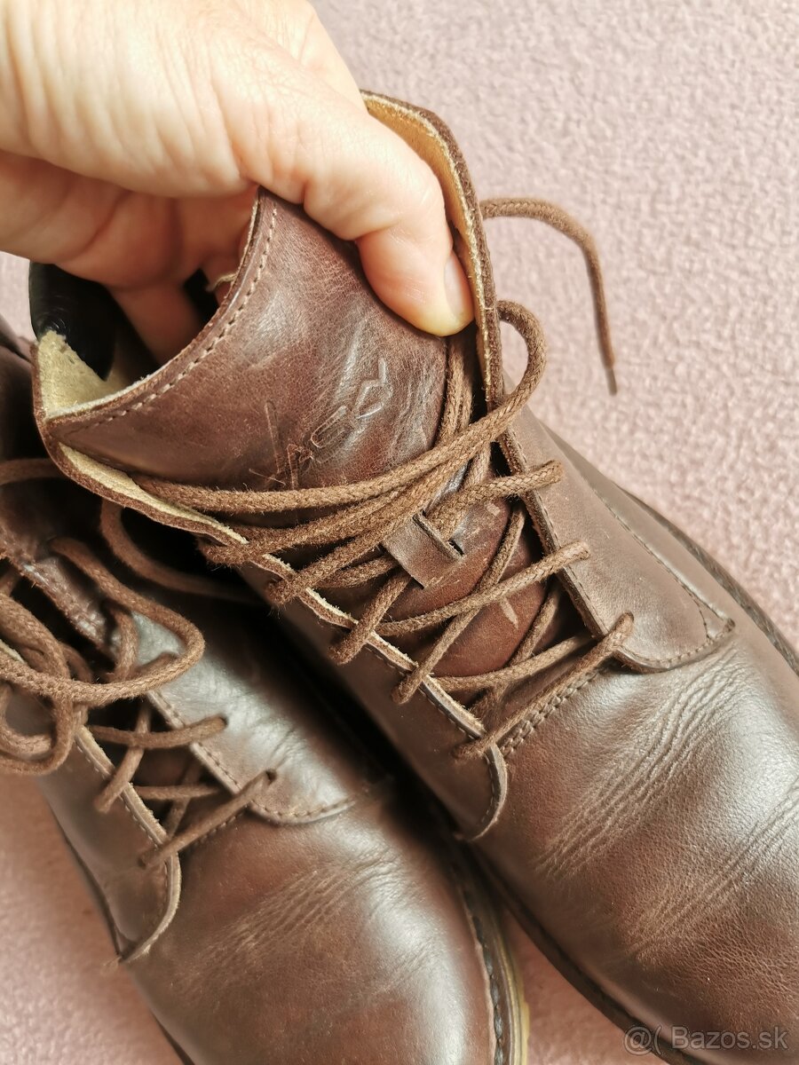 Vasky - Hillside Dark Brown - 13