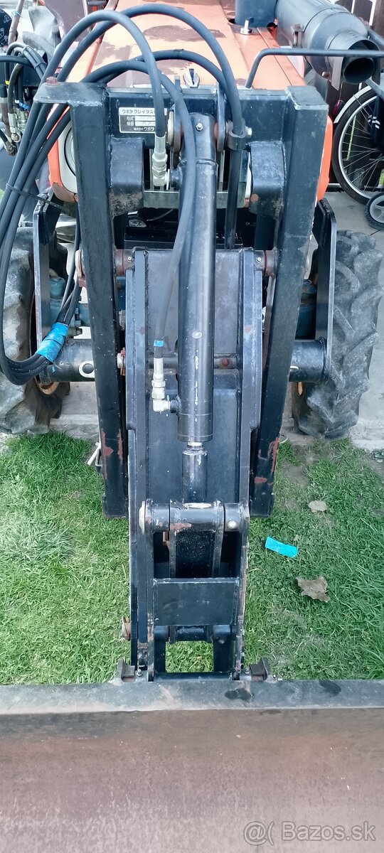 Predam malotraktor kubota l2202dt 4x4 - 13