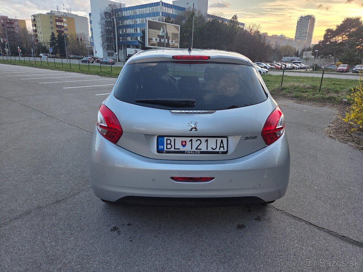 Peugeot 208 1,2 PureTech Style - 13