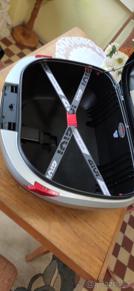 Kufor GIVI V56 - 13
