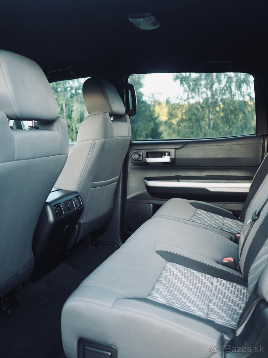 Toyota Tundra 5.7 V8 2021 - 13