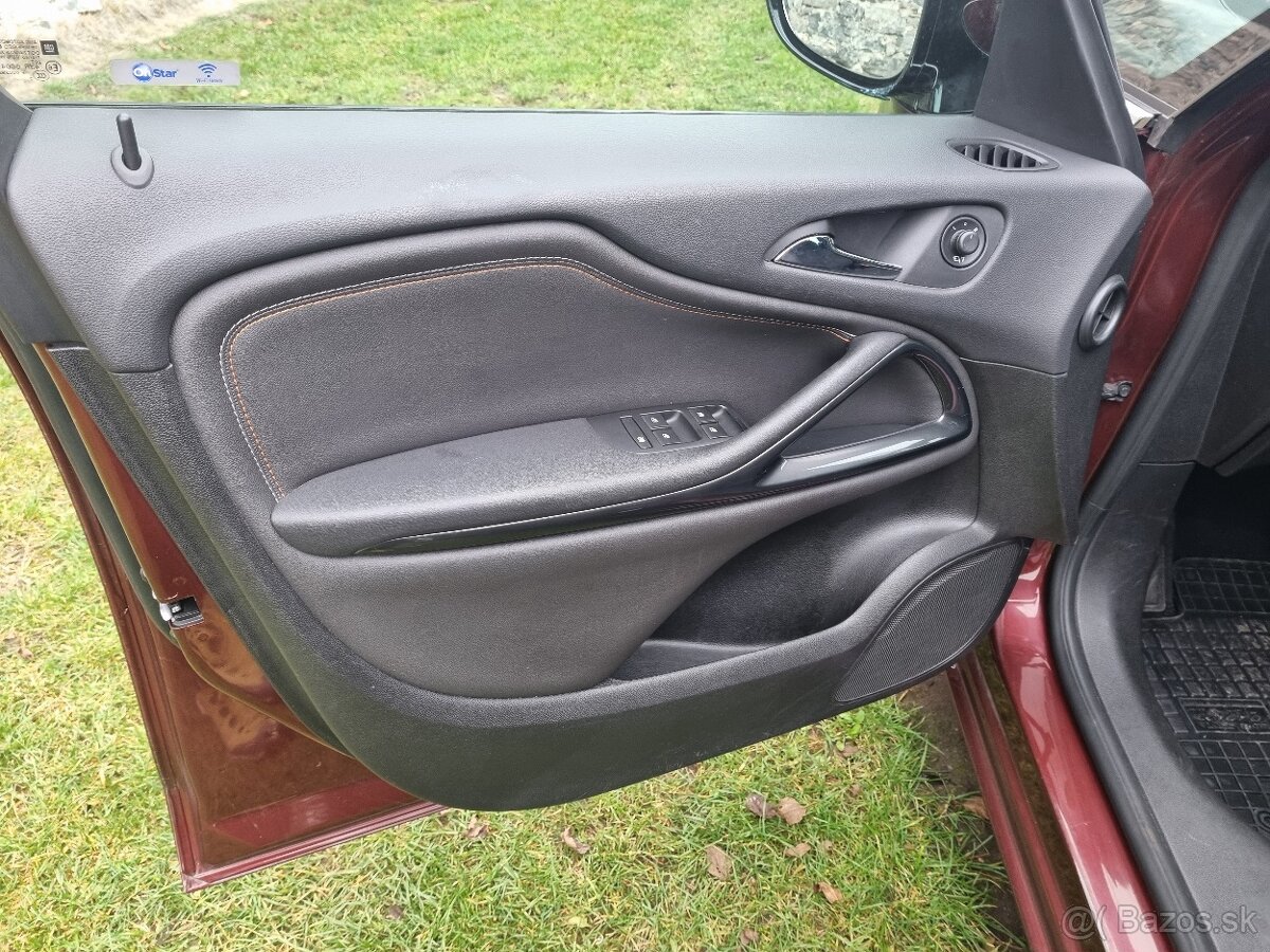 Opel Zafira 2,0 CDI 125kw 6/AT 7miest r. 2018 - 13