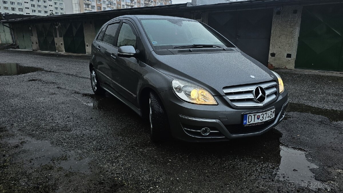 Mercedes-Benz B180 CDI - 13