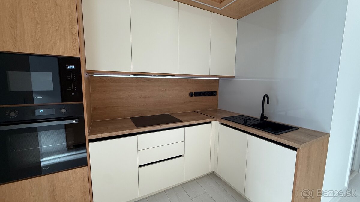 prenájom exkluzívny 2-izbový byt, centrum - 13