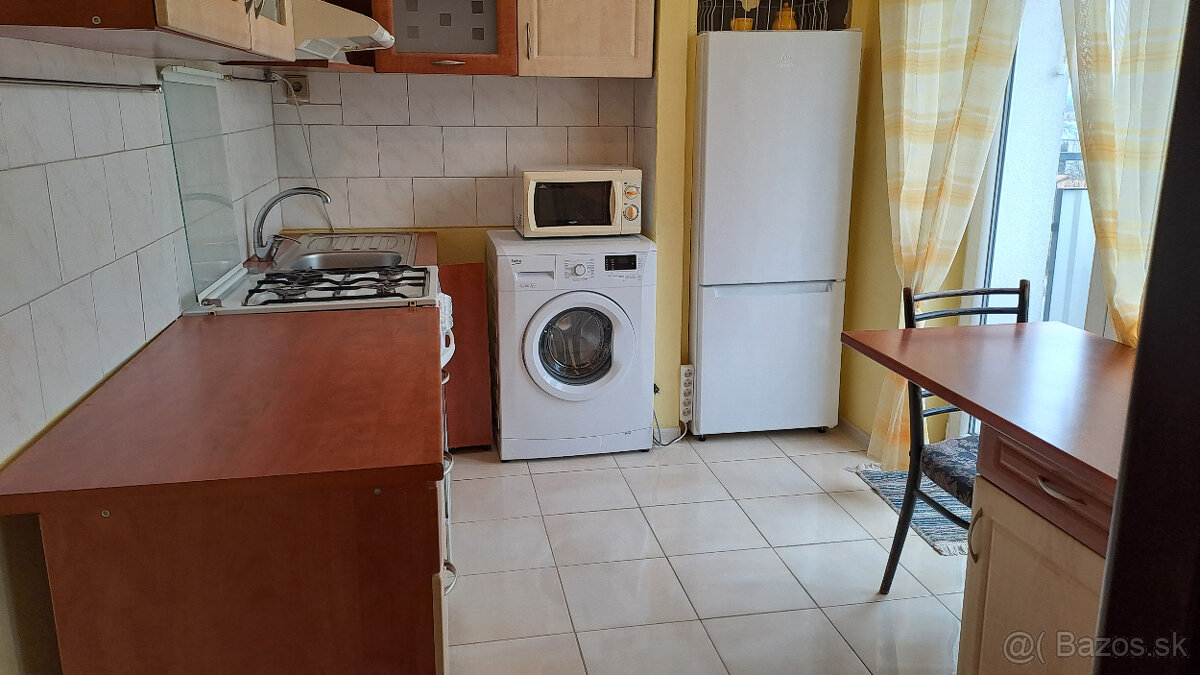 Prenájom 3 izbového bytu Sliač - 13