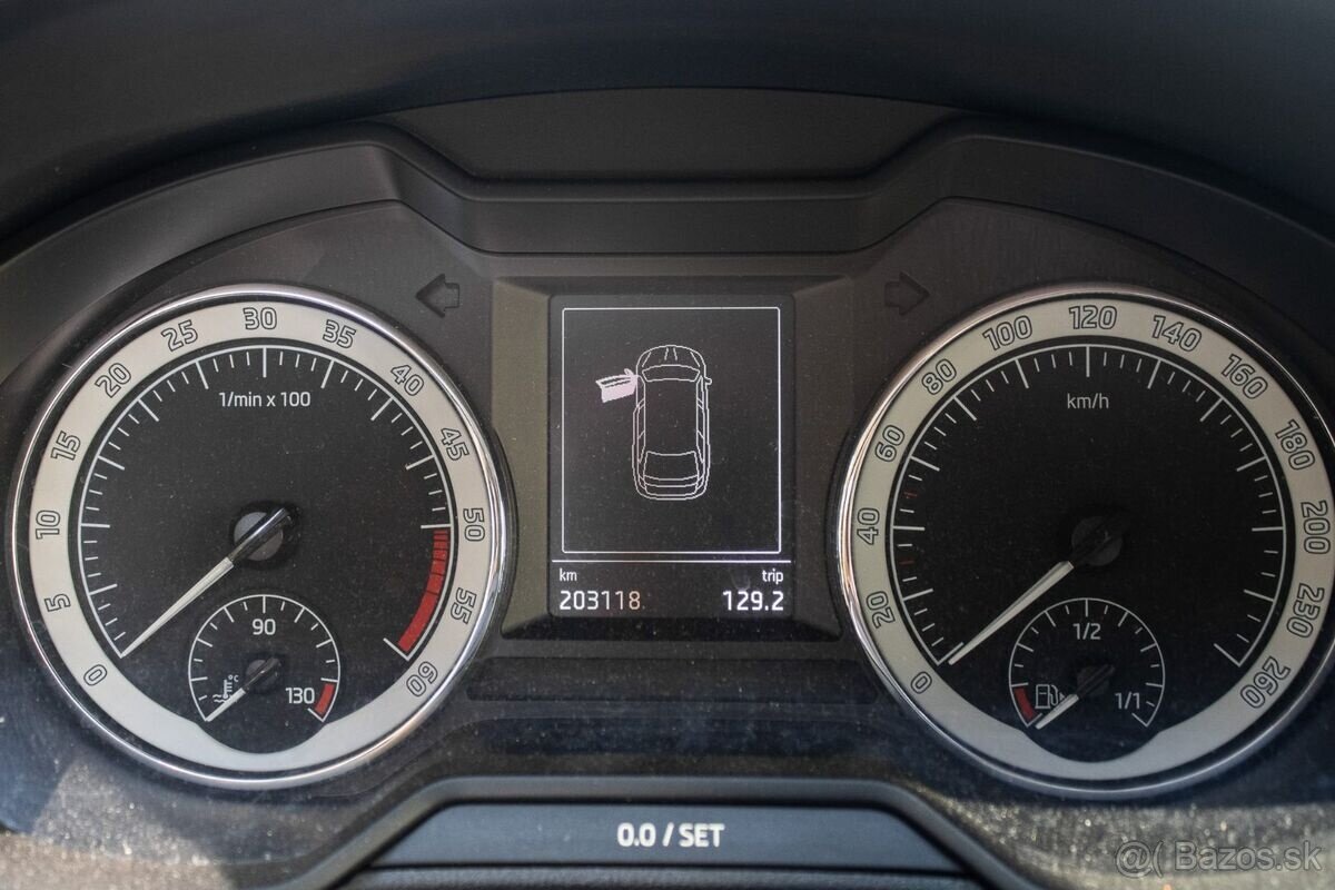 Škoda Octavia Combi 1.6 TDI 85kW (2020) - 13