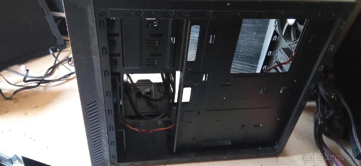 Cooler Master Centurion Silencio 550 pc skrinka - 13