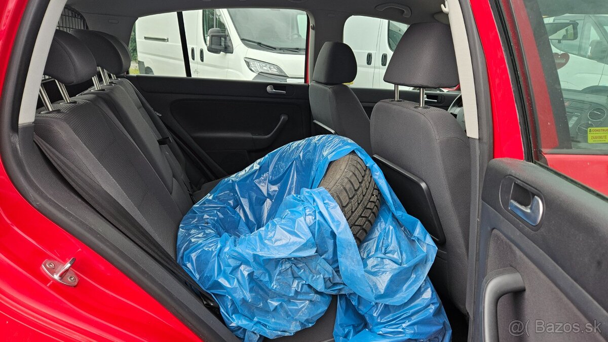 Volkswagen Golf Plus 1.6 Comfortline - 13