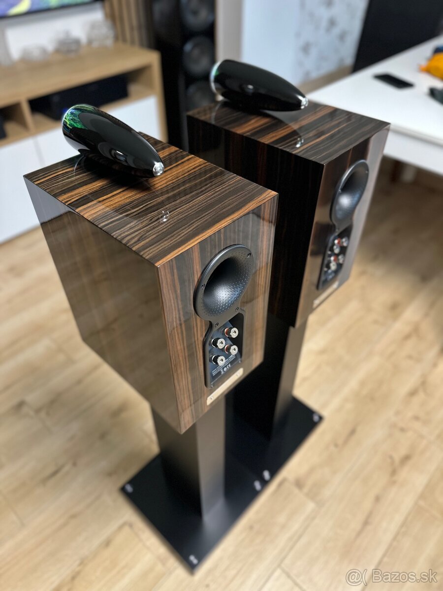 B&W 705 S2 Signature + FS-700 S2 - 13