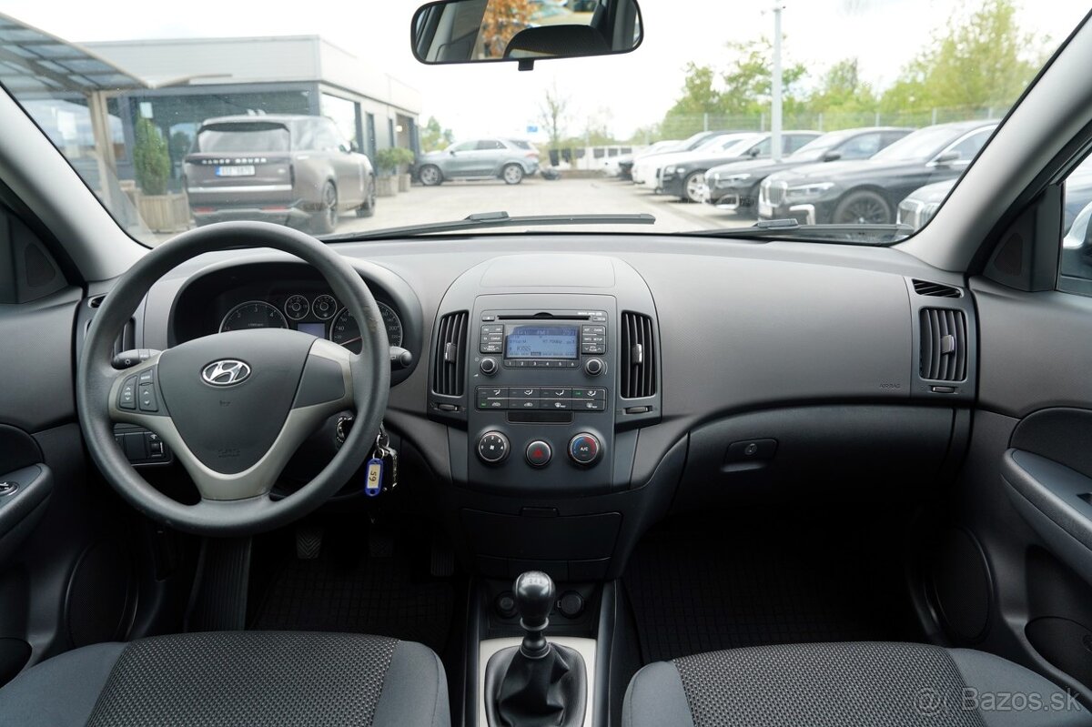 Hyundai i30 1.6 CRDI 16V - 13