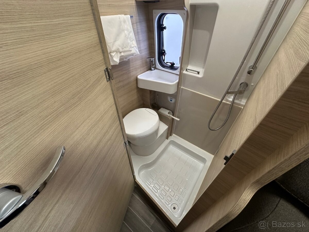 Forster 599 HB Zvedací střecha 2025 - 13