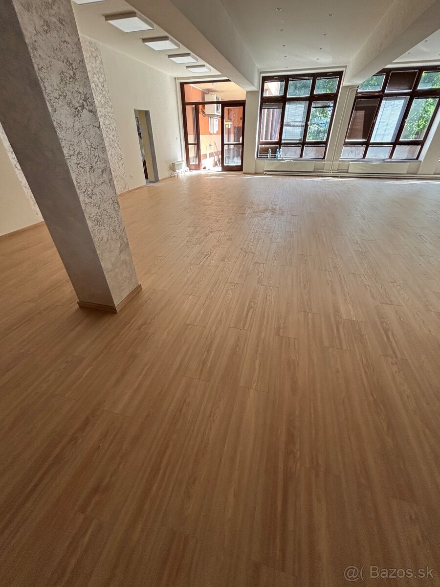 Pokládka plávajúcej podlahy + interiérové dvere - 13