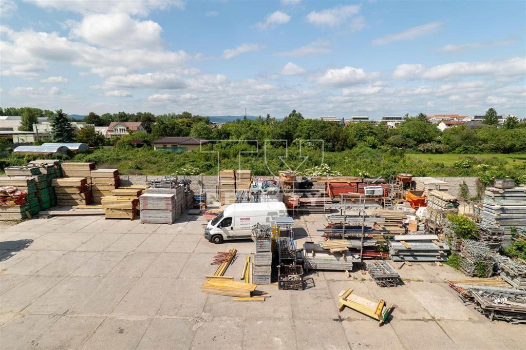 TUreality ponúka na predaj Priemyselný areál s veľkým... - 13