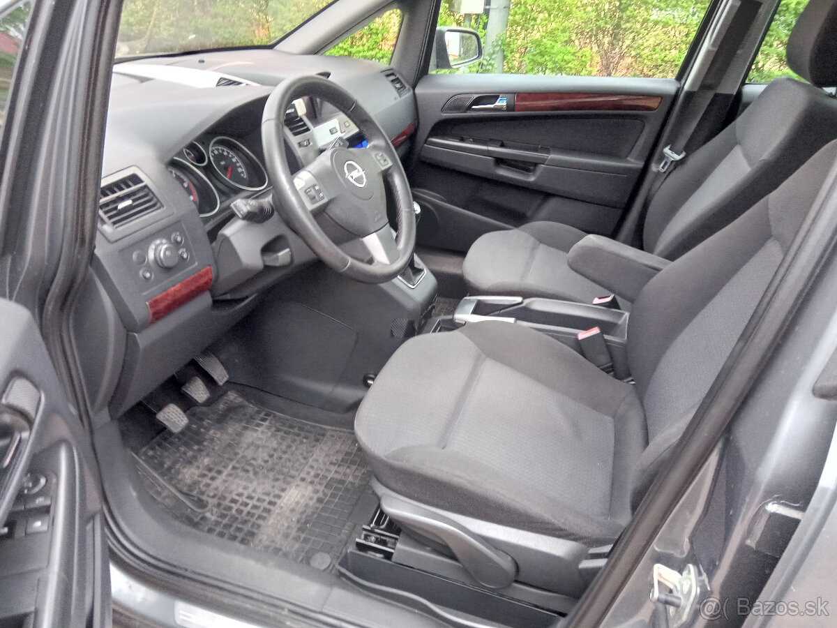 Predám Opel Zafira 1,9D 2005 - 13