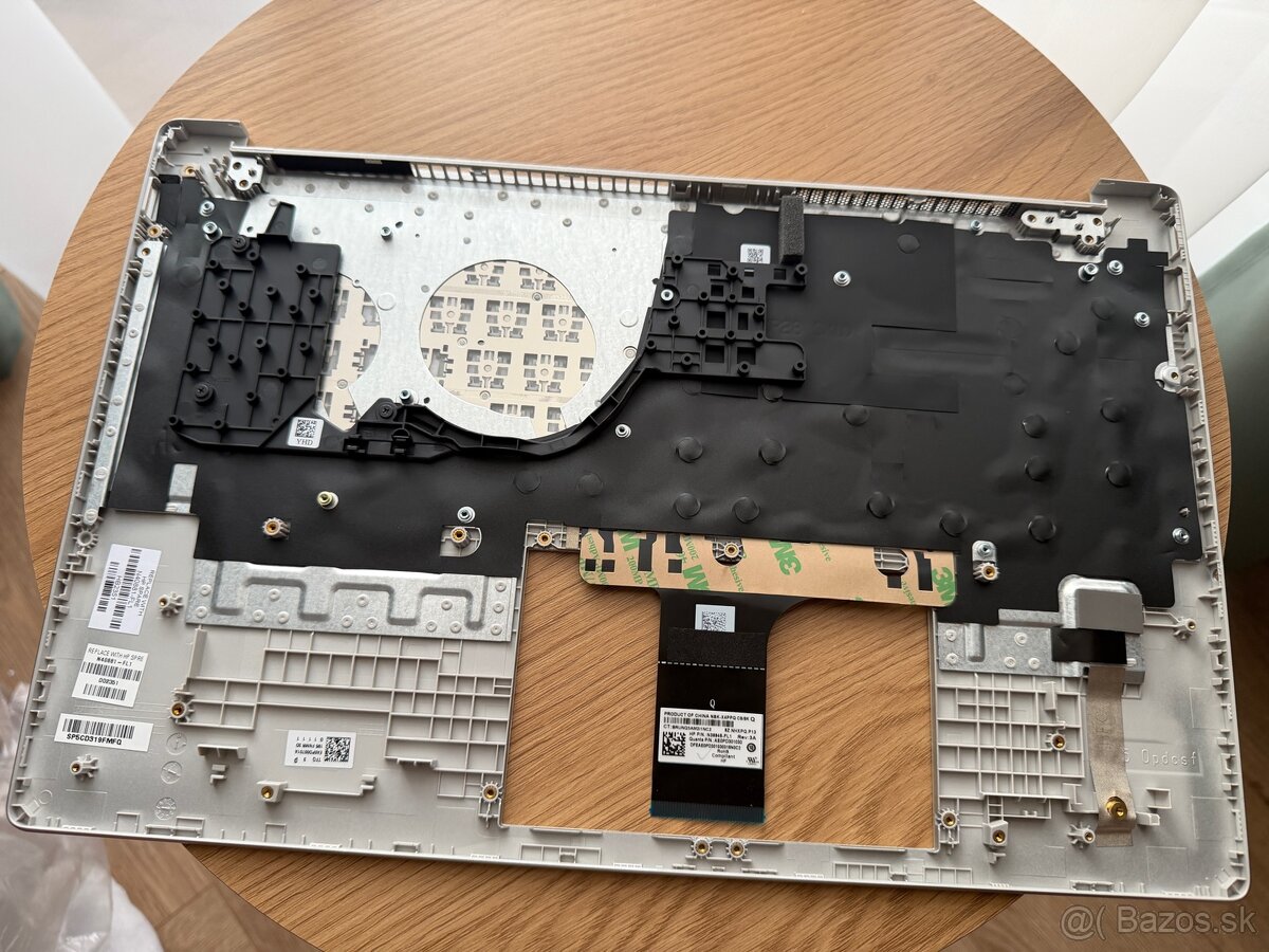Predam nepouzite palmrest na hp notebooky - 13