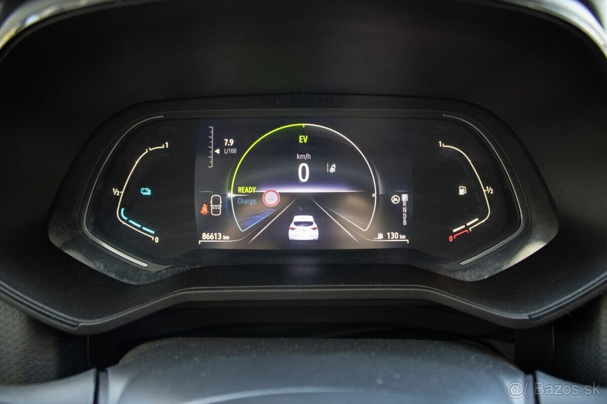 Renault Clio E-tech Hybrid - 13