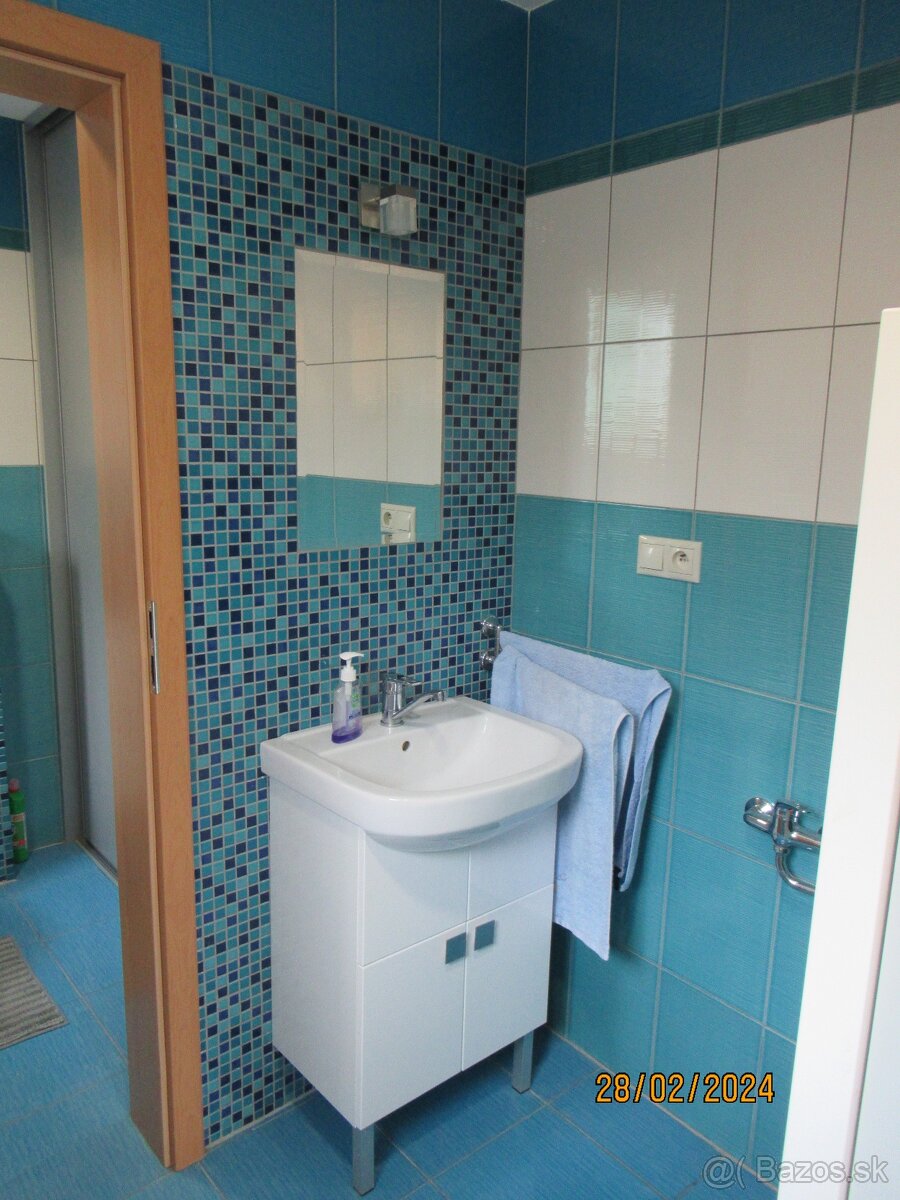 Polyfunkčný dom s bývaním a kanceláriami v centre Skalice - 13