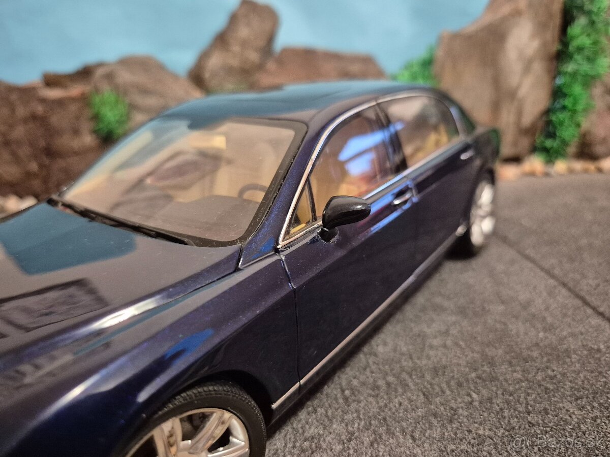 Prodám model 1:18 Bentley continental Flying Spur 2005 Minic - 13