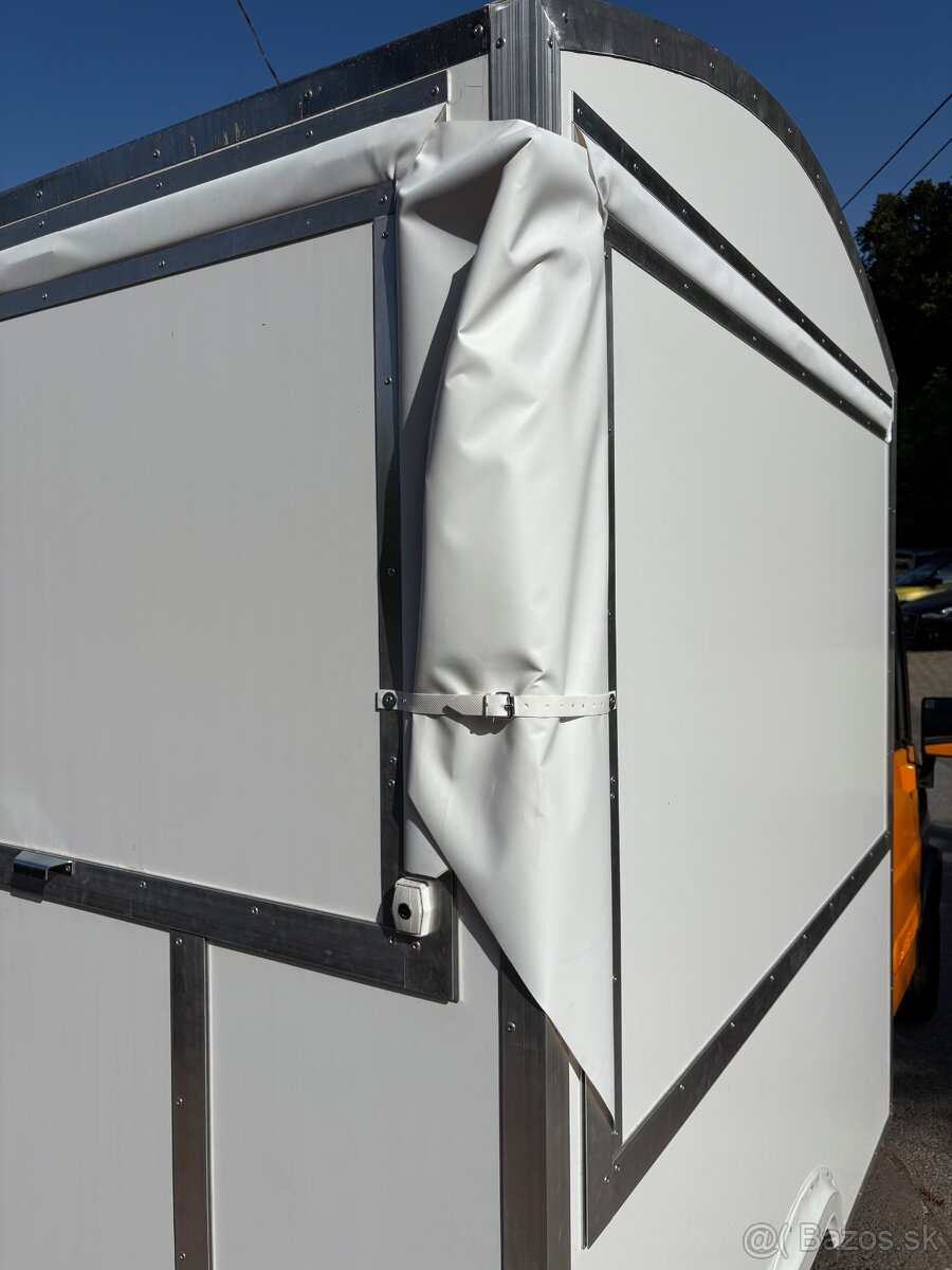 Aixam Food Truck - 13