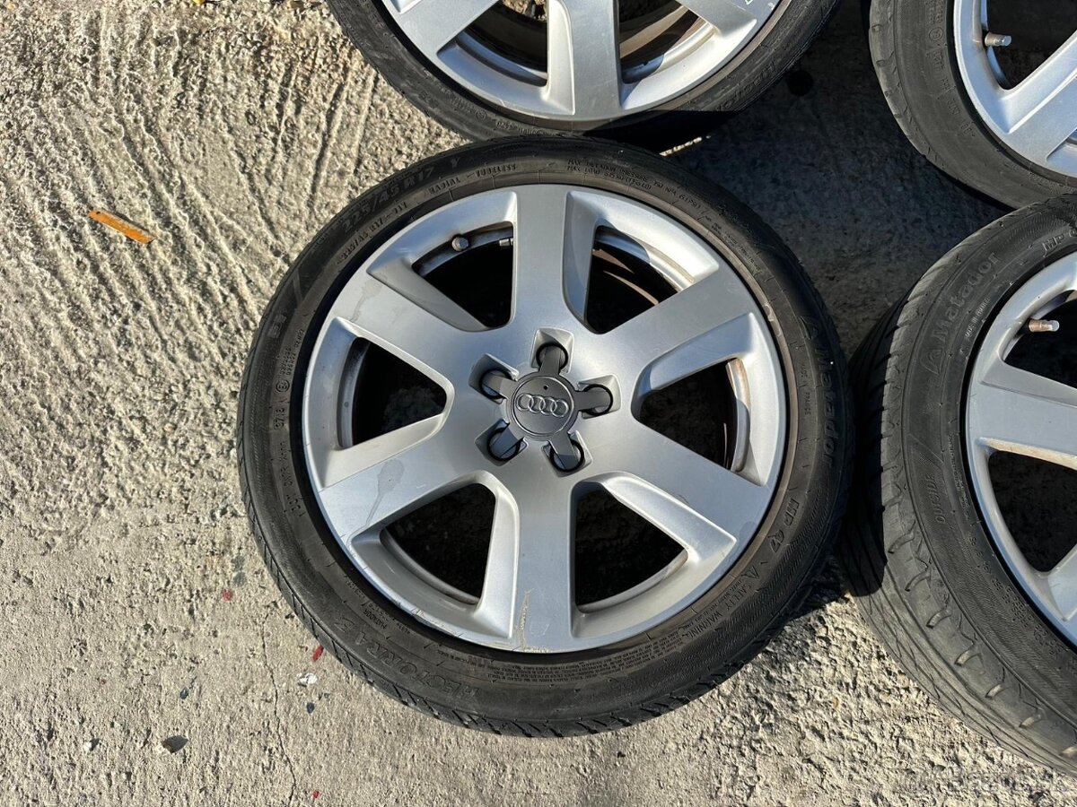Elektróny Audi 5x112 R17 letné - 13