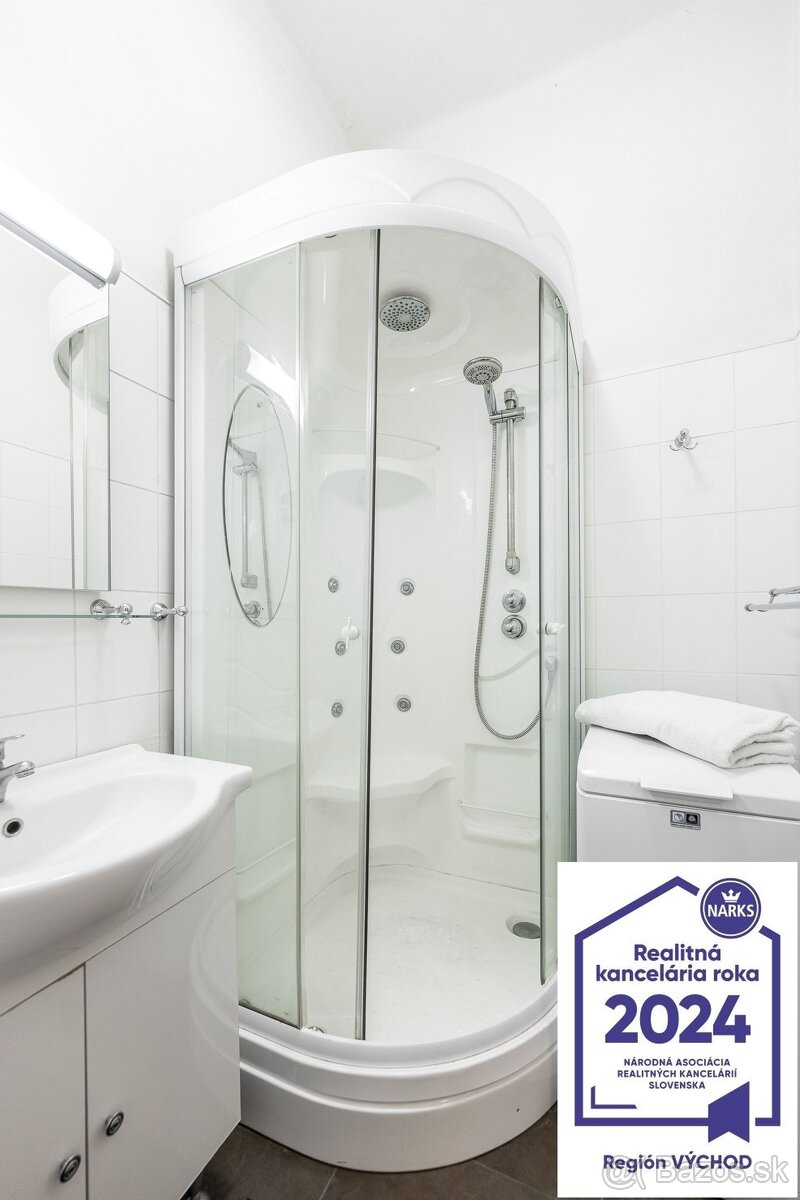 2 izbový byt v centre mesta v historickom objekte, Košice, H - 13