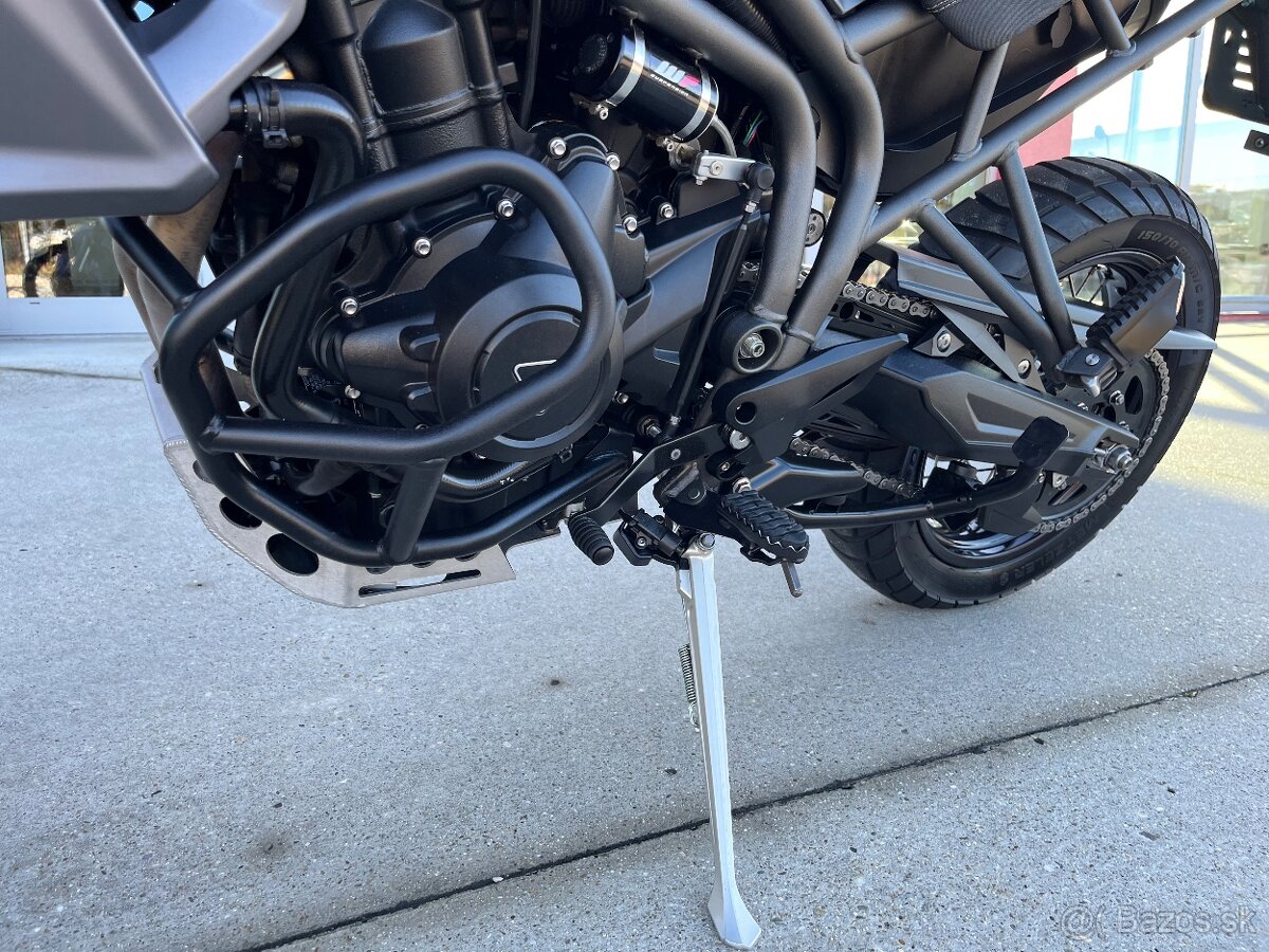 Triumph Tiger 800 - 13