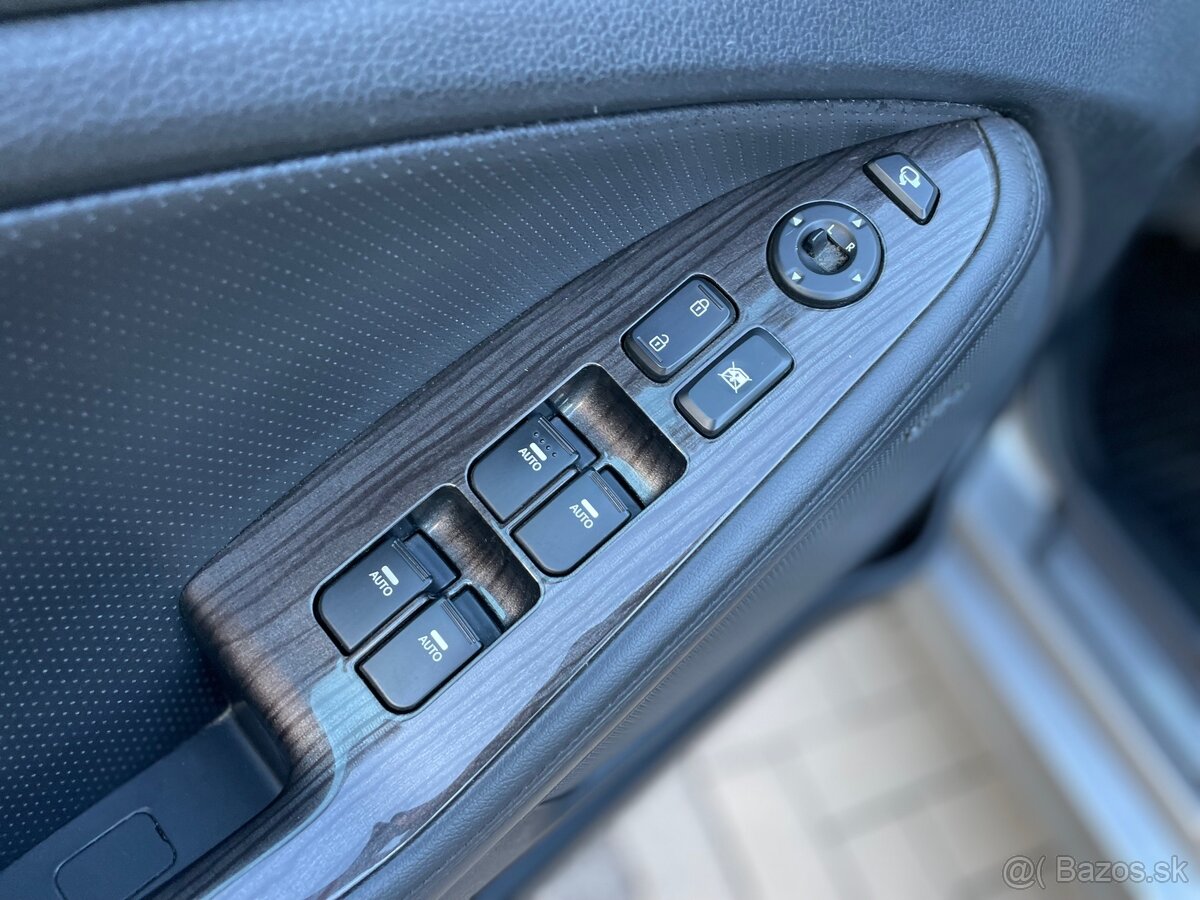 Kia Optima 1.7 CRDI, Rok 2012, 147 000 km - 13
