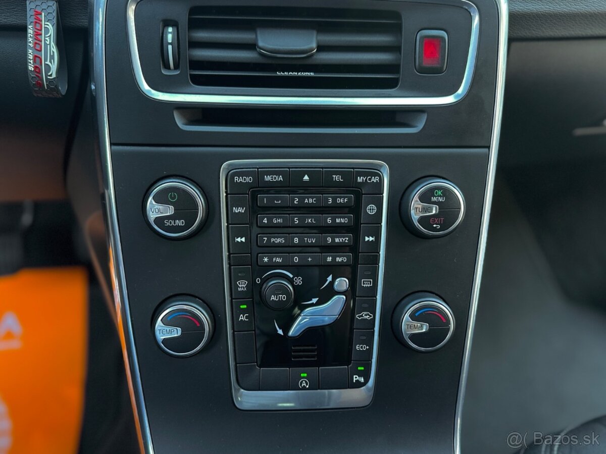 Volvo V60 D3 2.0L 150k Momentum Geartronic - 13