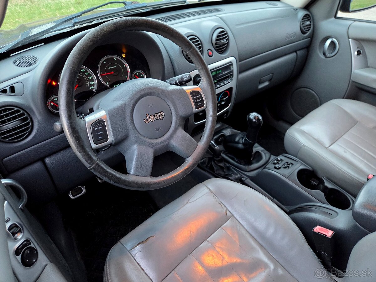 Jeep cherokee sport 2.8CRD - 13