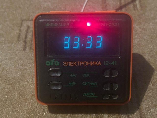 Predám viac druhov hodín - 13