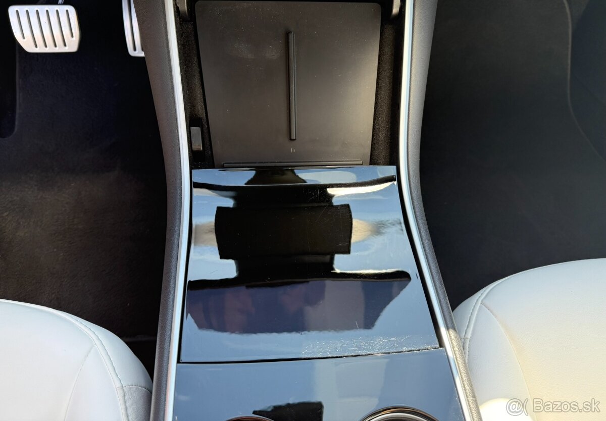 Tesla Model 3 Long Range Performance AWD 2020 BIELY INTERIÉR - 13