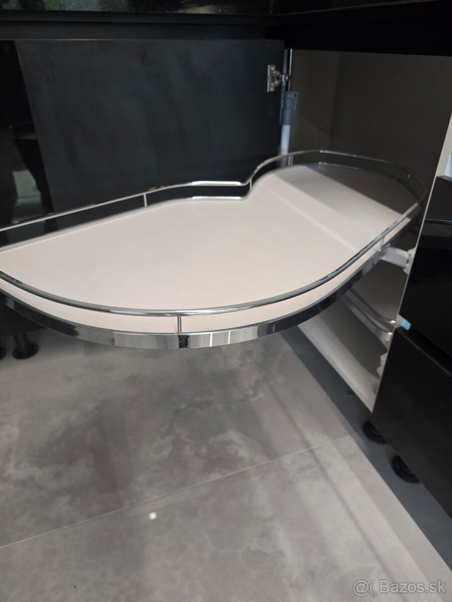 Luxusný 3 izbový byt po kompletnej rekonštrukcii Zálesie - 13