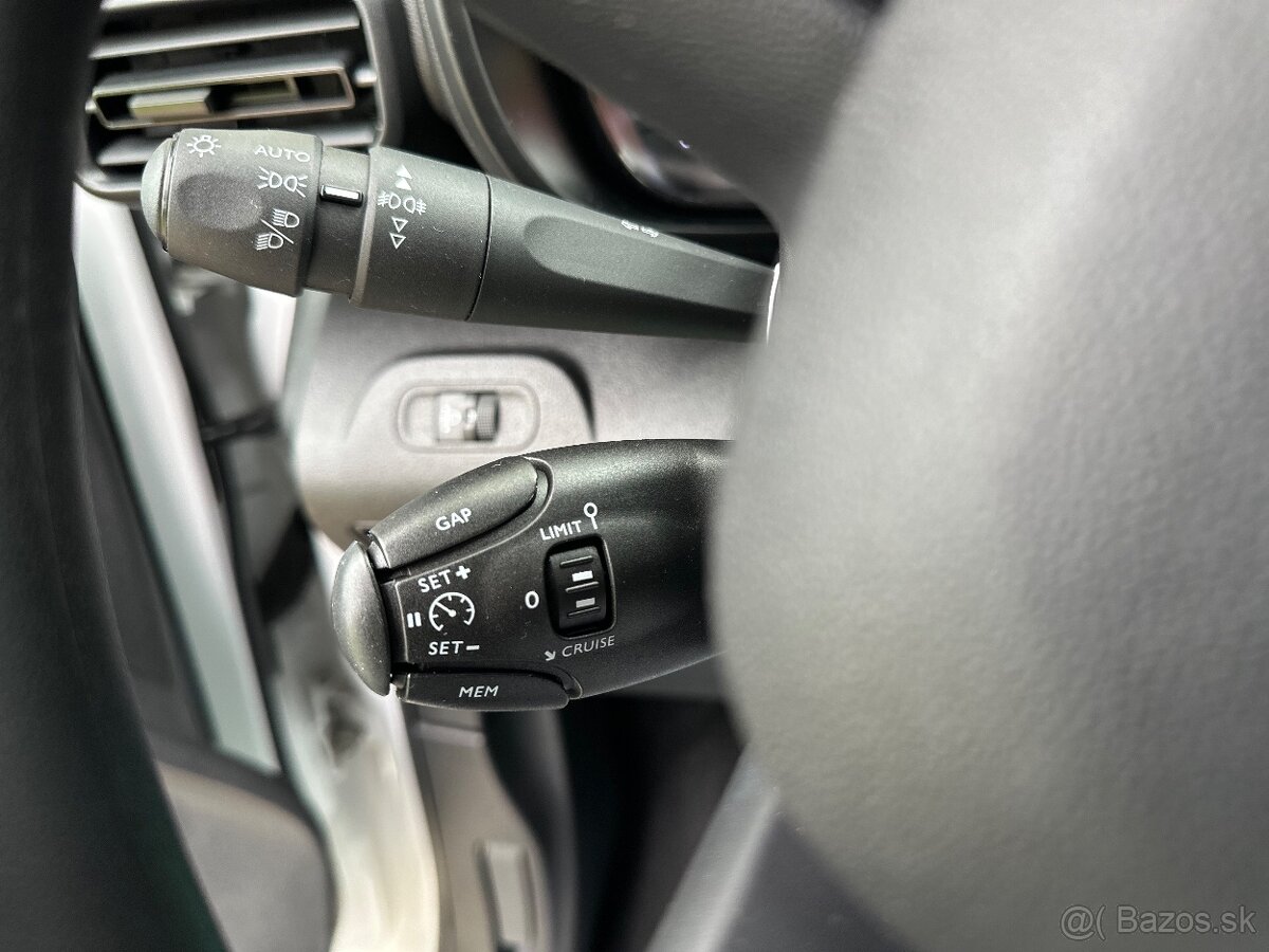 Toyota Proace City 1.5 eHDi Long - 13