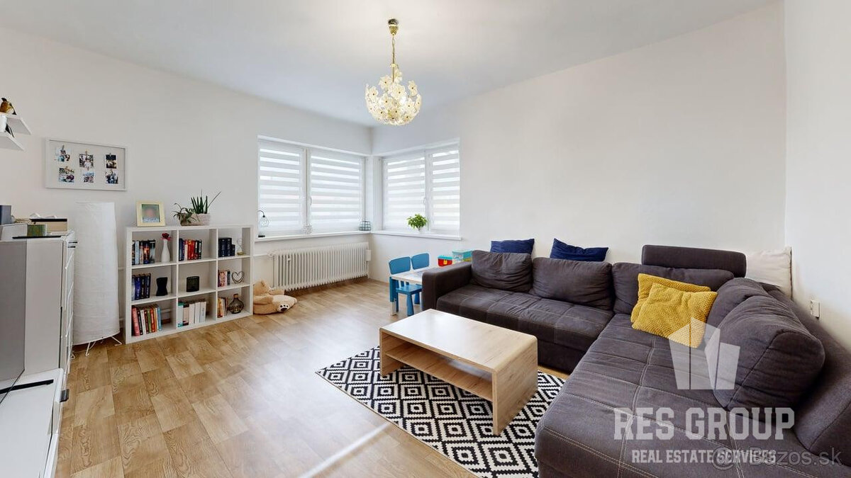 Na predaj, Rodinný dom, Rosina, 6 izieb, 400 m2, RES GROUP - 13