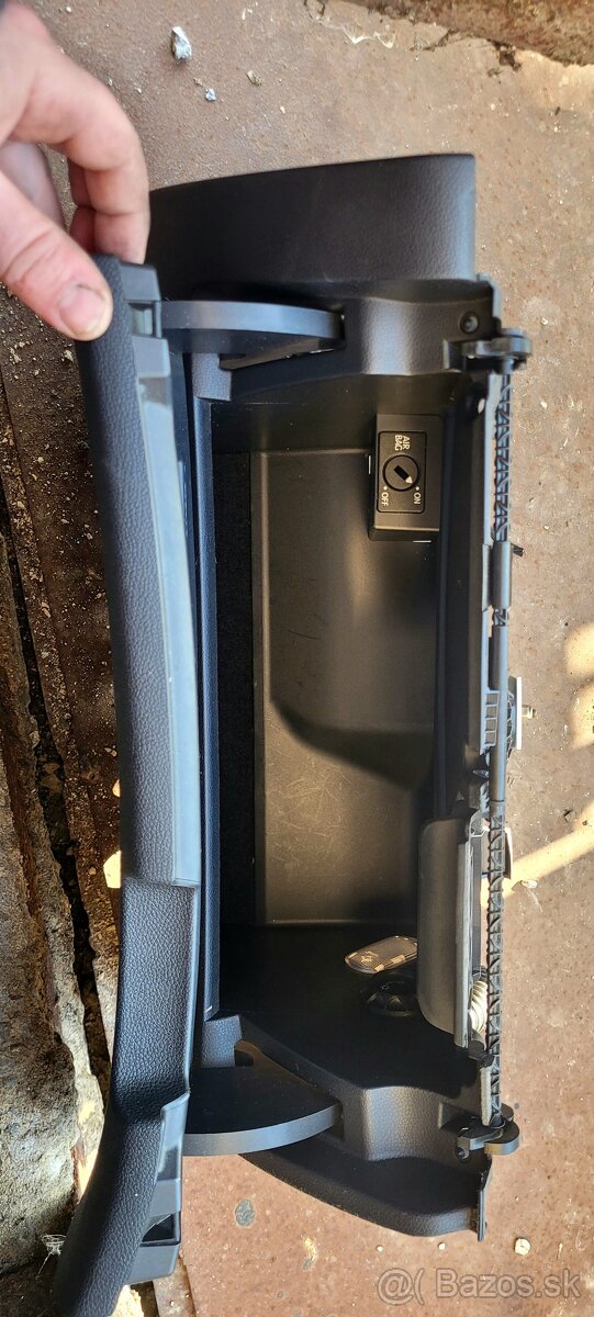 Náhradné diely interiéru Škoda Octavia 2 - 13