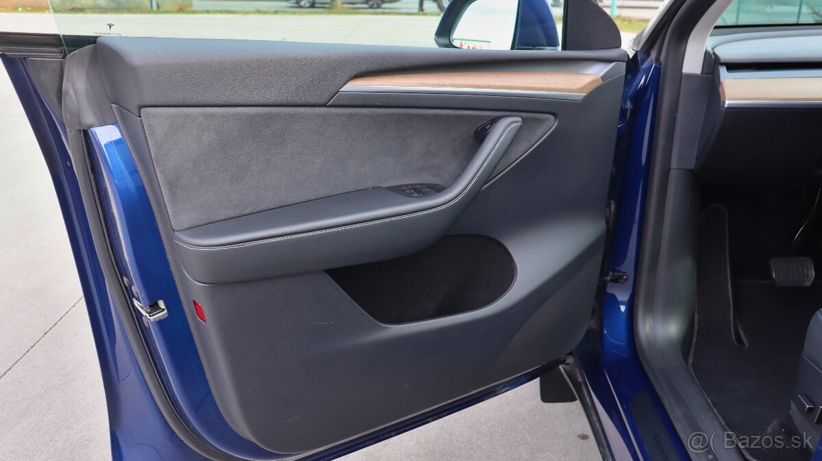 Tesla Model Y Long Range Dual Motor 378 Kw AWD Enhanced - 13