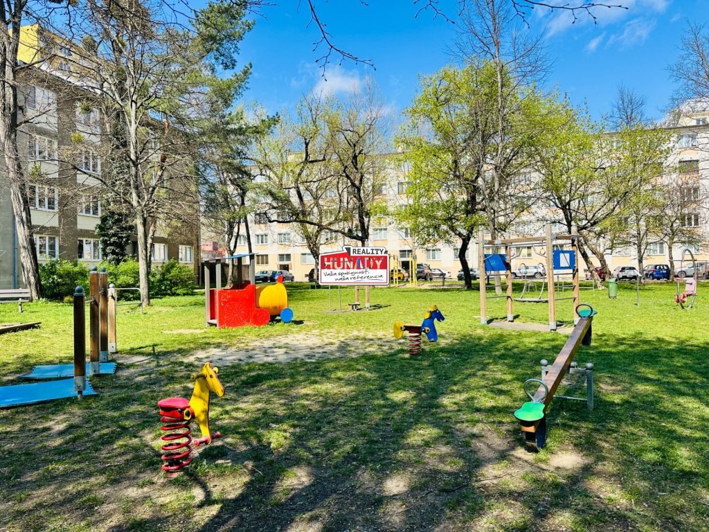 PREDANÉ (81 m²) ŠTÝLOVÝ 3i BYT NA SEVERE - 13