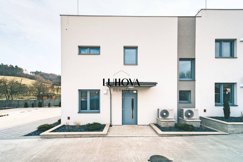 3- izbový byt s 20m2 terasou a 44m2 predzáhradkou - 13