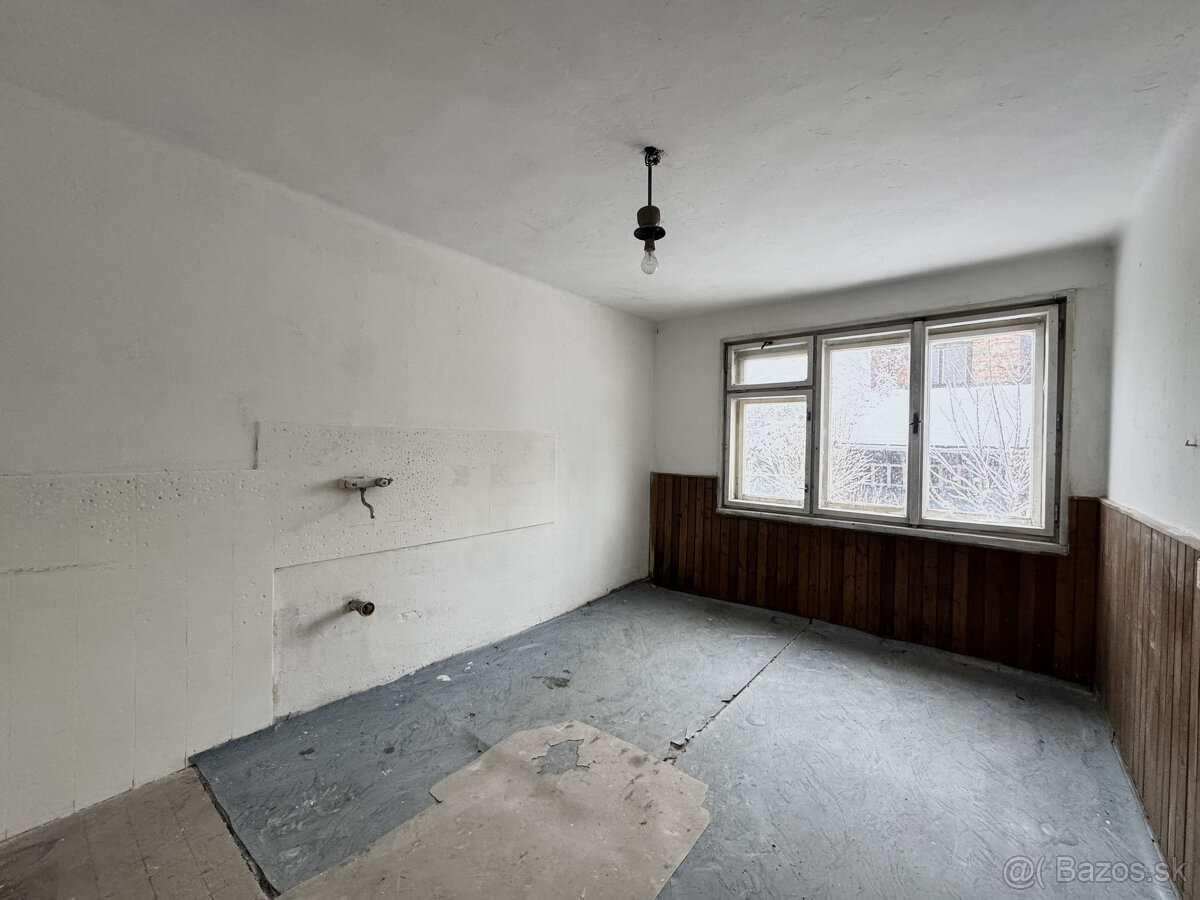 Na predaj staromestský dom v centre Kysuckého Nového Mesta - 13