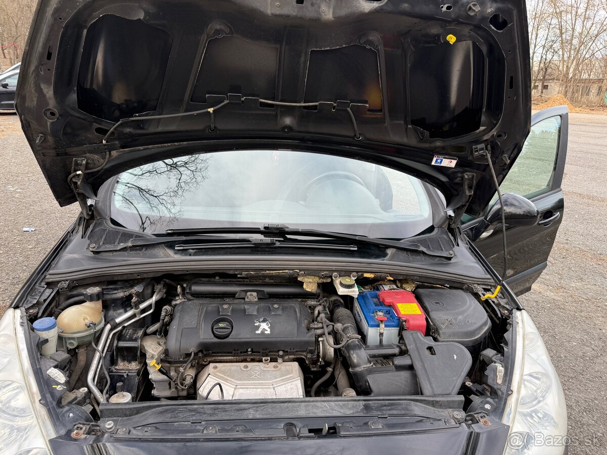 Peugeot 308 - 13