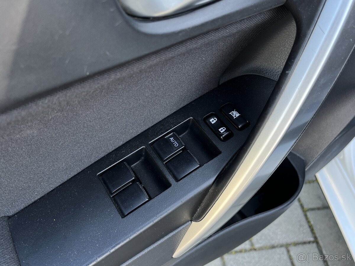 AURIS 1.6 Benzín LPG - 13