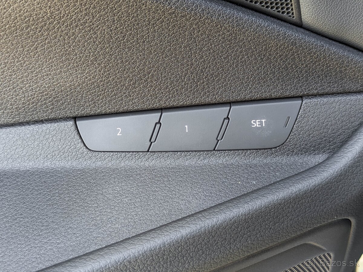 Audi E-tron 55 quattro S line, 68Ah batéria - 13