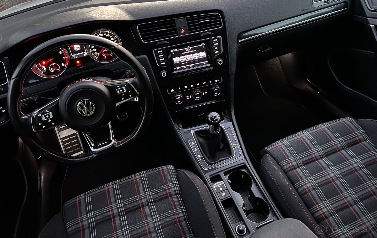 Volkswagen Golf GTI-162kw-2014-manual - 13