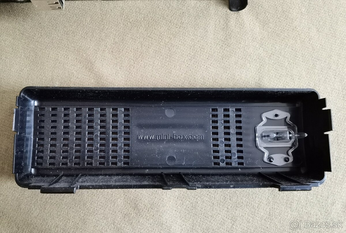 Predám mini-PC ASUS AT3IONT-I Intel Atom 330 1,60Hz 4GB RAM - 13