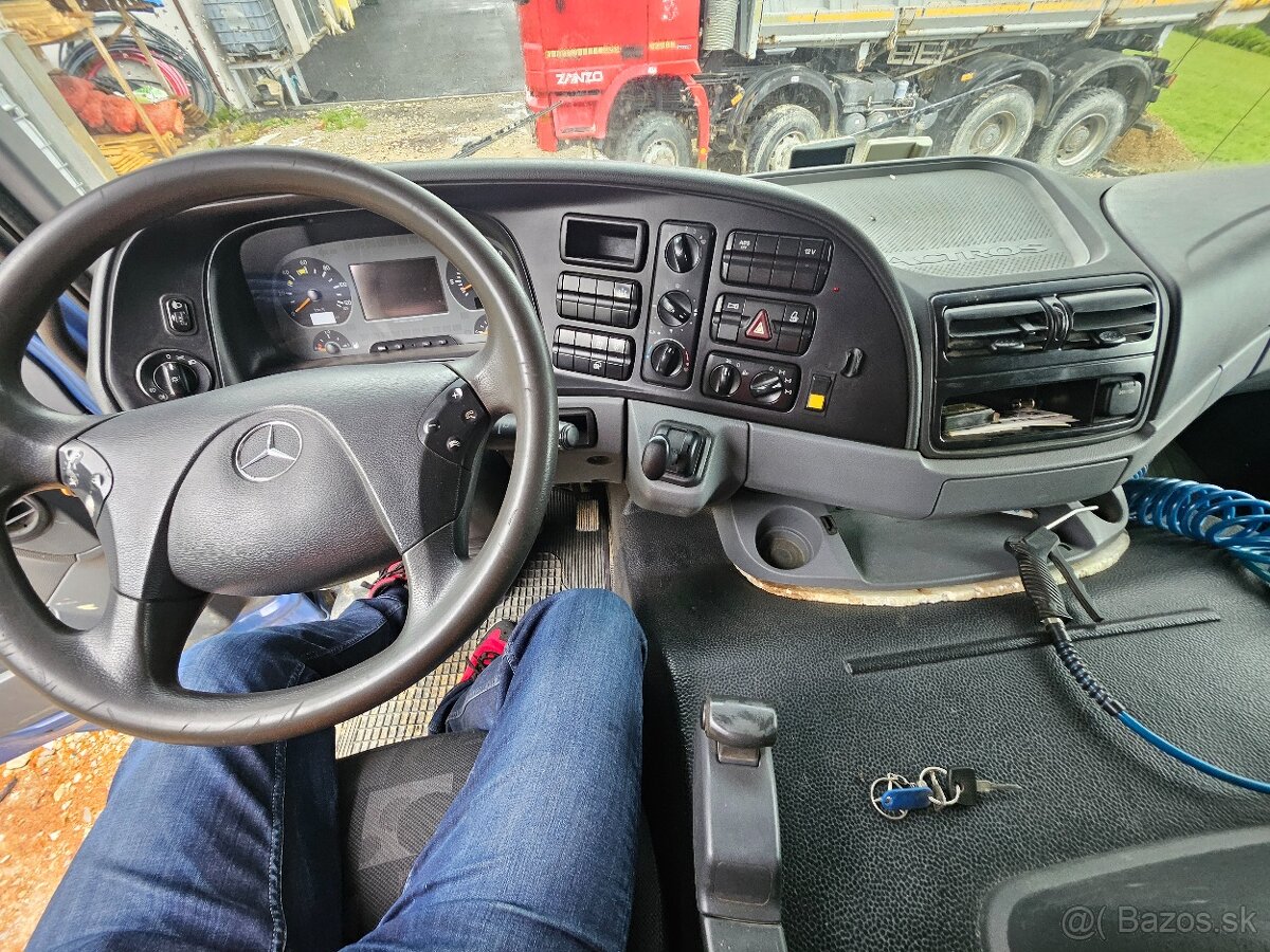 Mercedes Actros 8x6 - 13