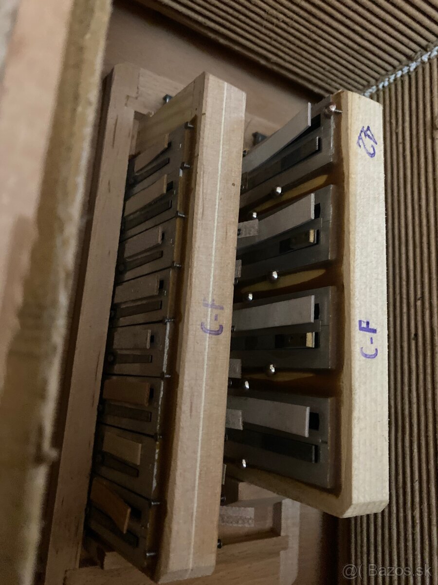 Heligonka Hohner Club lB CF 2rad - 13